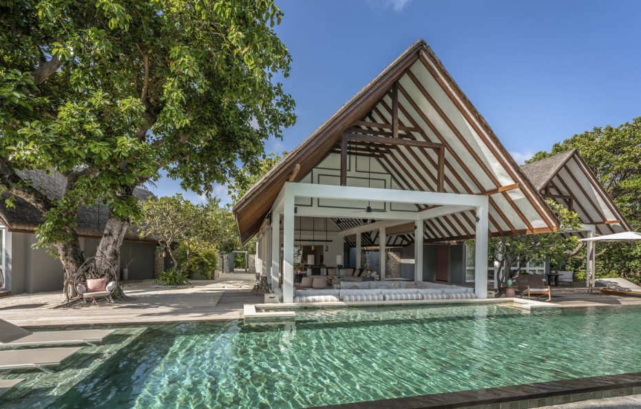 Four Seasons Resort Maldives at Landaa Giraavaru
