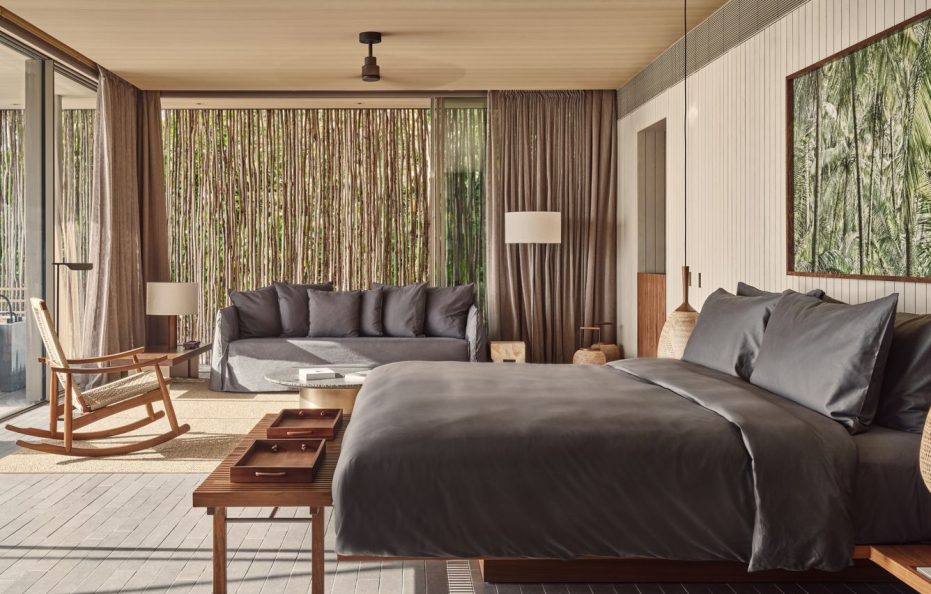 Patina Maldives, Fari Islands