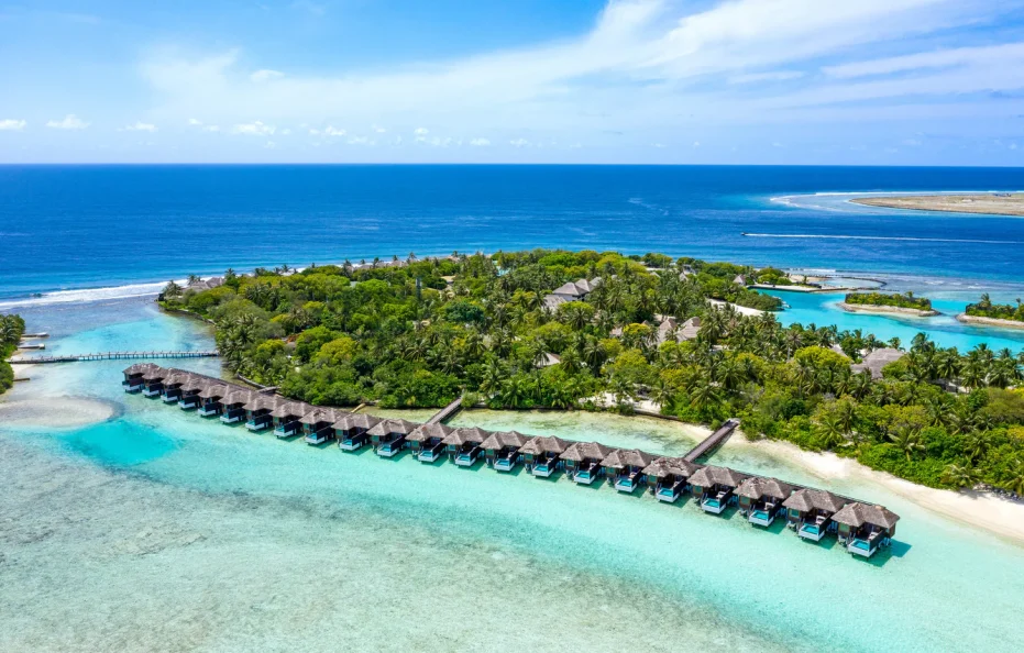 Sheraton Maldives Full Moon Resort & Spa