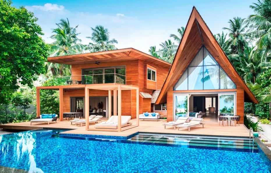 The St. Regis Maldives Vommuli Resort