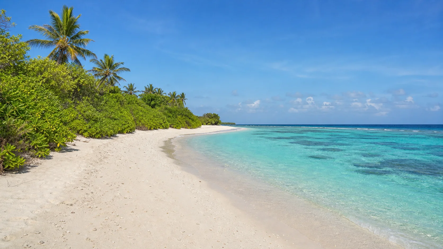 Fehendhoo bikini beach at the western end of the island