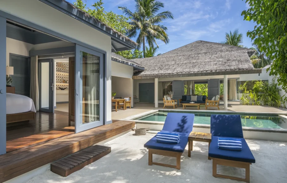 Family Oceanfront Beach Pool Villa